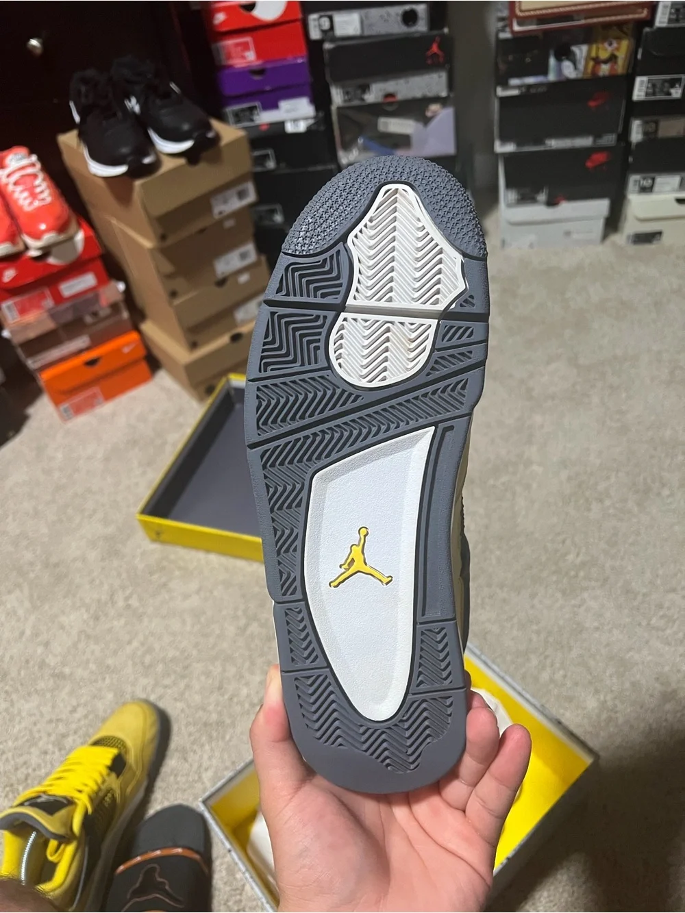 Jordan 4 ‘Lightning’